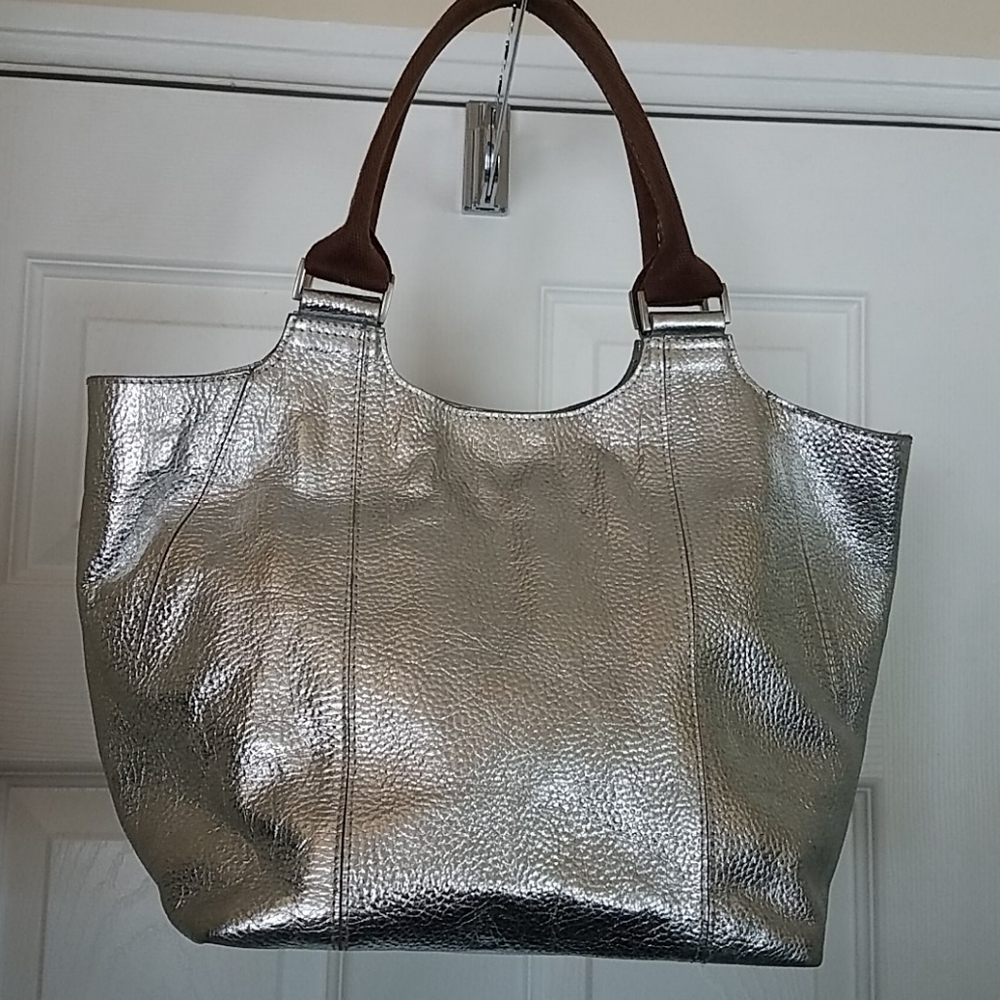 Beautiful leather tote.